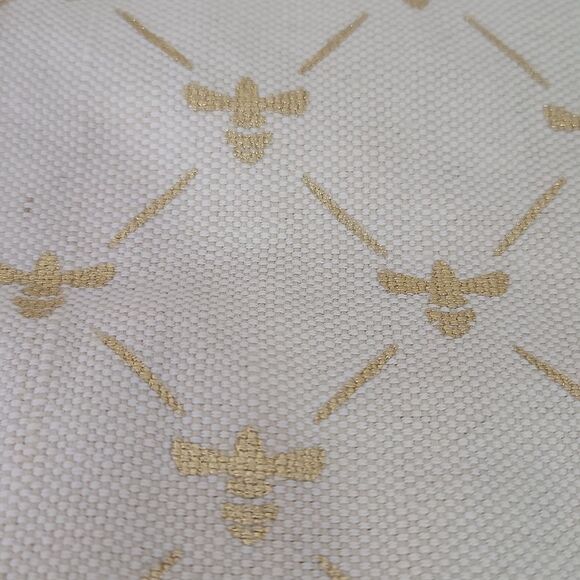 Shiraleah. Chicago. Chic Designer Tote Bag with Bees. Cream and Gold. NWT - Picture 2 of 9